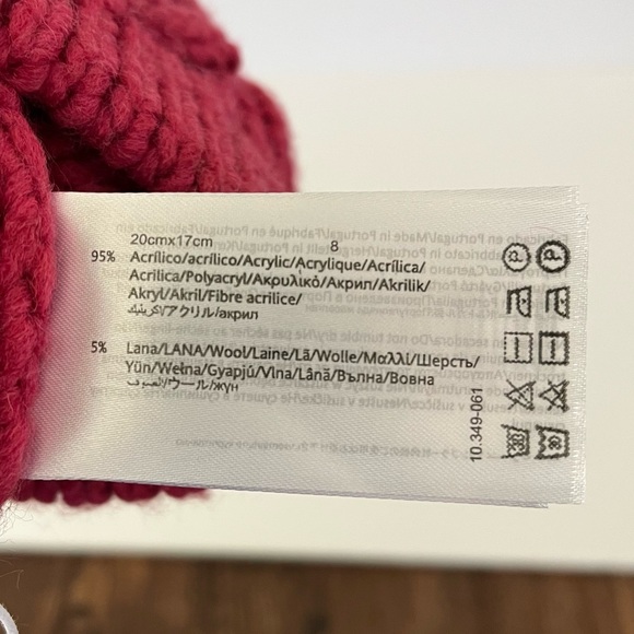 Mayoral Girl’s Raspberry Pink Wool Hat Size 8 NWT - Picture 6 of 6